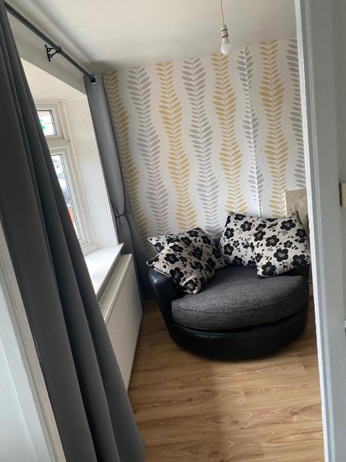 La Mansion Bed and Breakfast Wednesbury Eksteriør billede