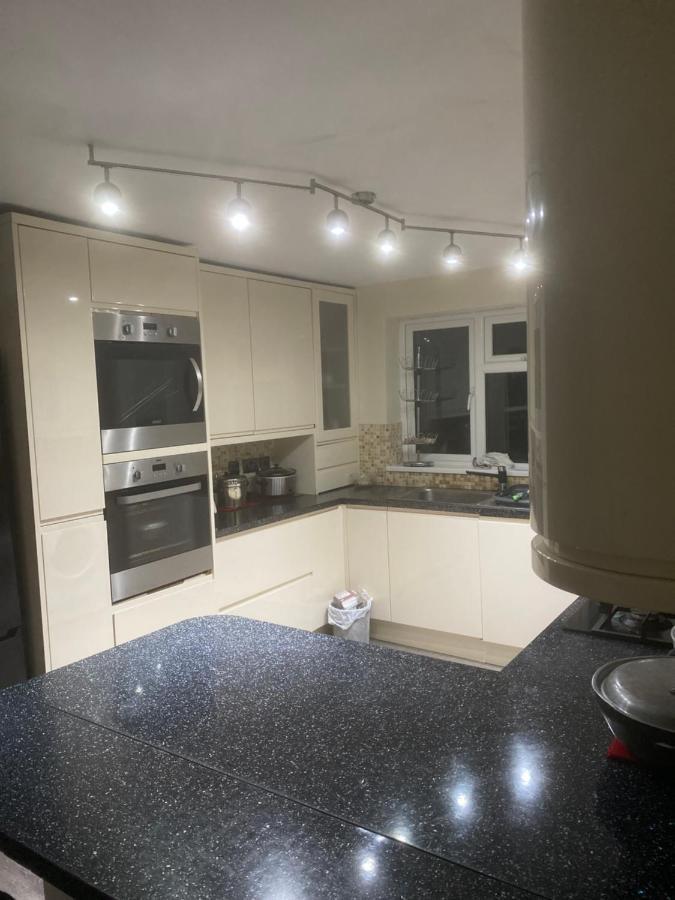 La Mansion Bed and Breakfast Wednesbury Eksteriør billede
