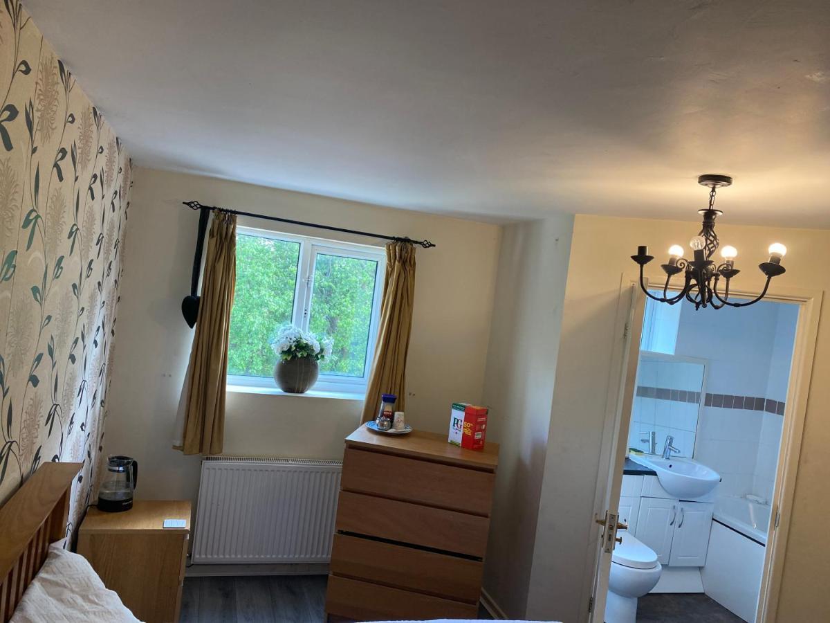 La Mansion Bed and Breakfast Wednesbury Eksteriør billede