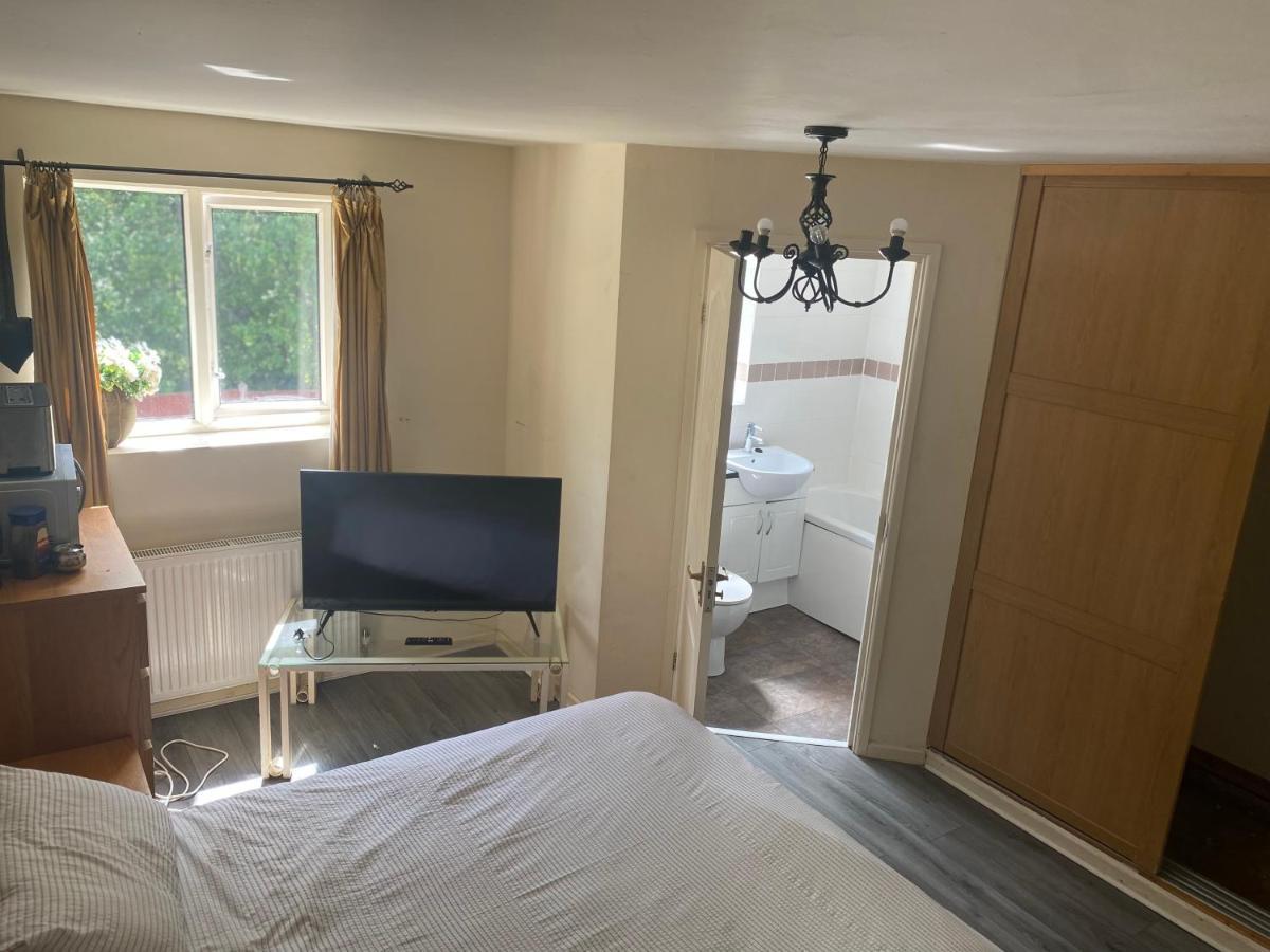 La Mansion Bed and Breakfast Wednesbury Eksteriør billede