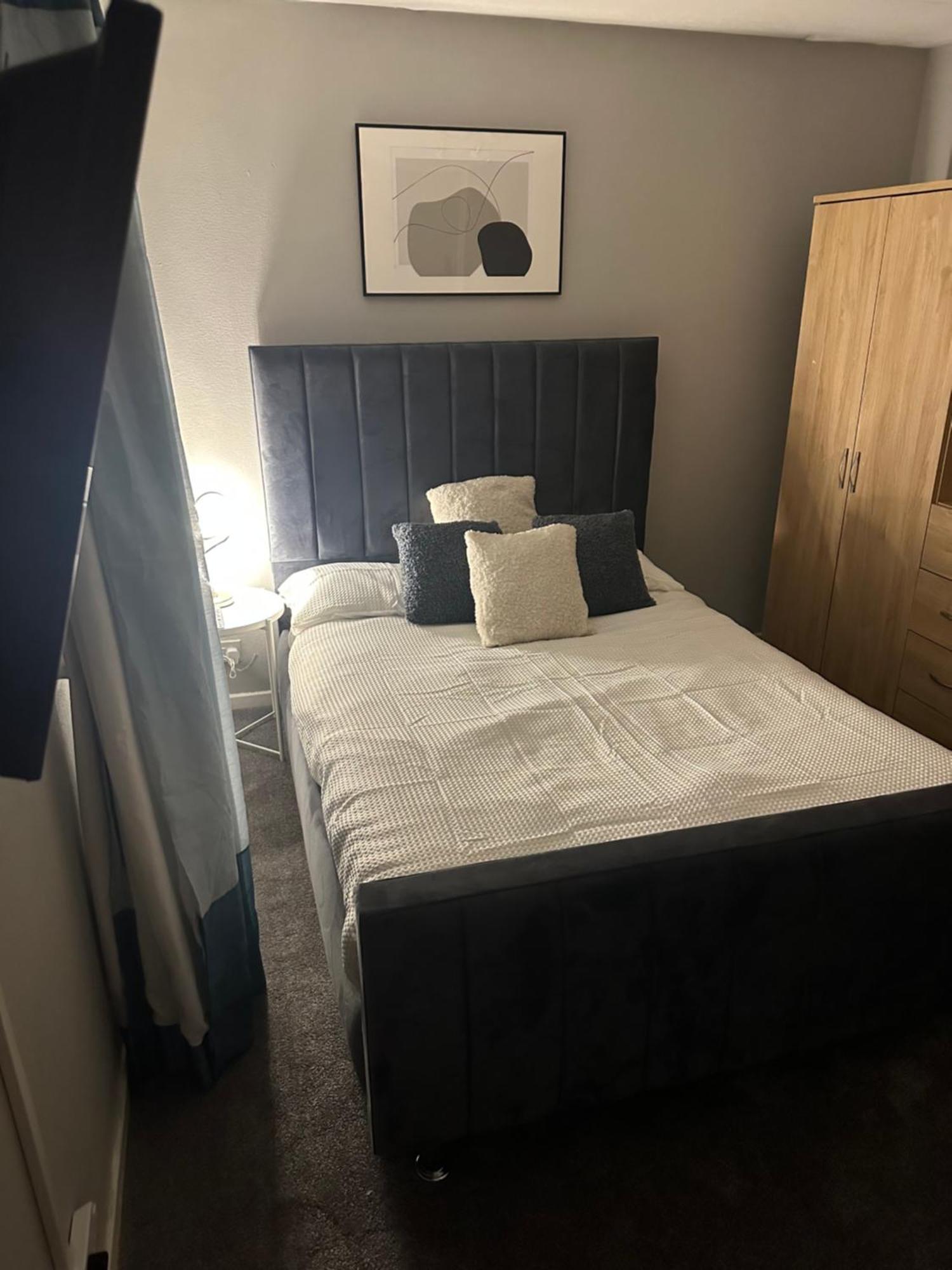 La Mansion Bed and Breakfast Wednesbury Eksteriør billede