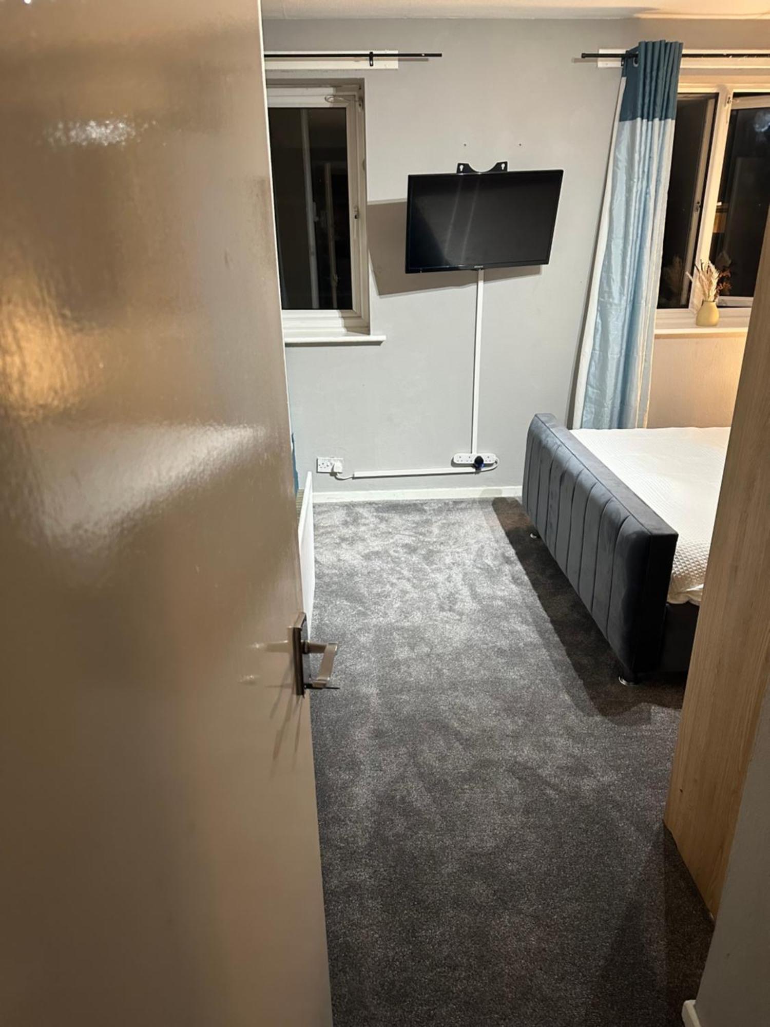 La Mansion Bed and Breakfast Wednesbury Eksteriør billede